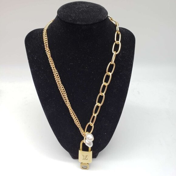 Authentic Louis Vuitton Lock and Key Gold Color with Gold Plated Chain Necklace - Picture 1 of 6
